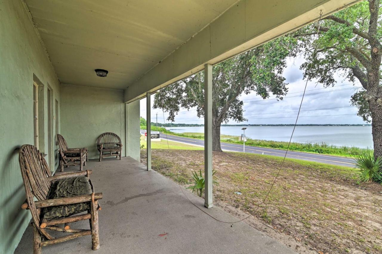 Pet-Friendly Auburndale House With Lake Views! 외부 사진