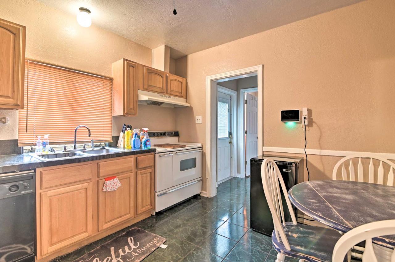 Pet-Friendly Auburndale House With Lake Views! 외부 사진