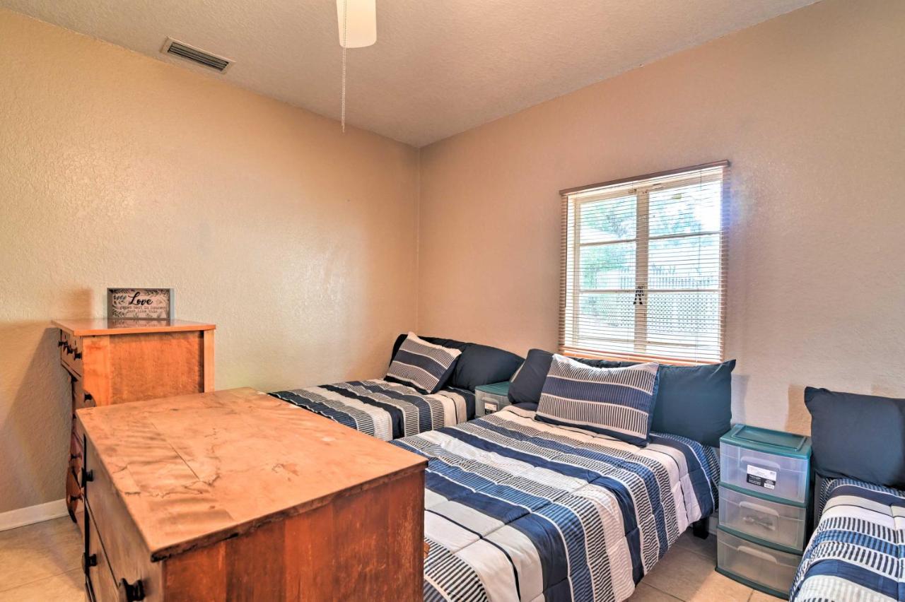 Pet-Friendly Auburndale House With Lake Views! 외부 사진